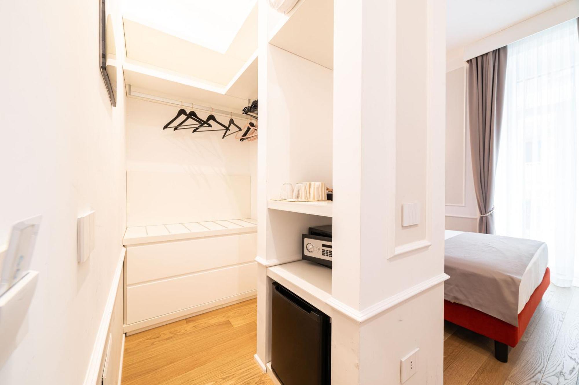 Cortese Suite Неаполь Экстерьер фото