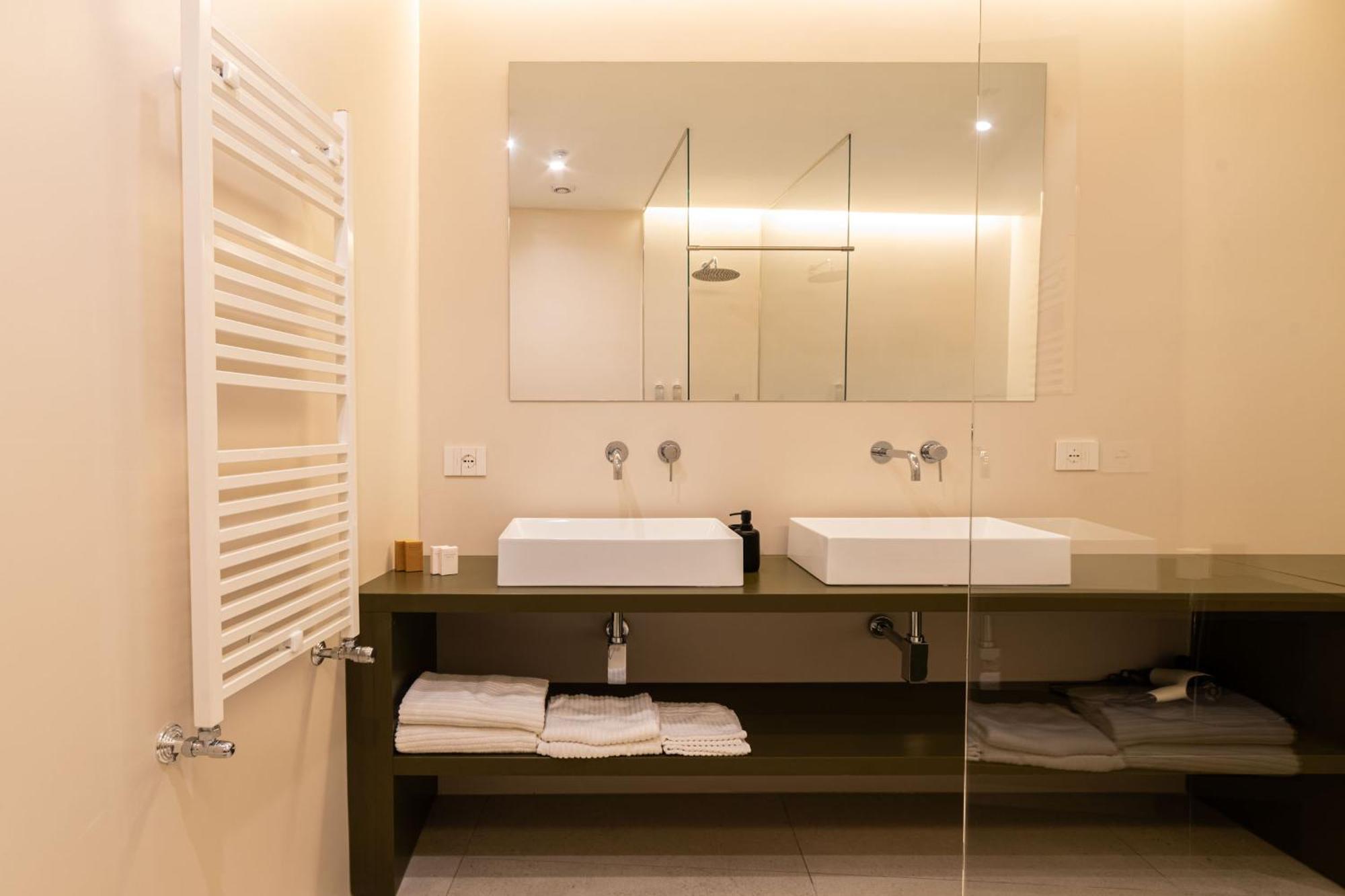 Cortese Suite Неаполь Экстерьер фото