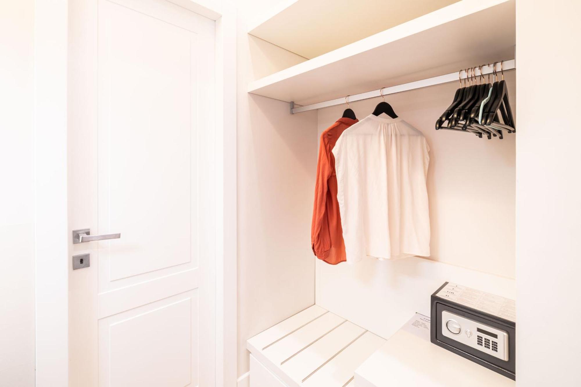 Cortese Suite Неаполь Экстерьер фото