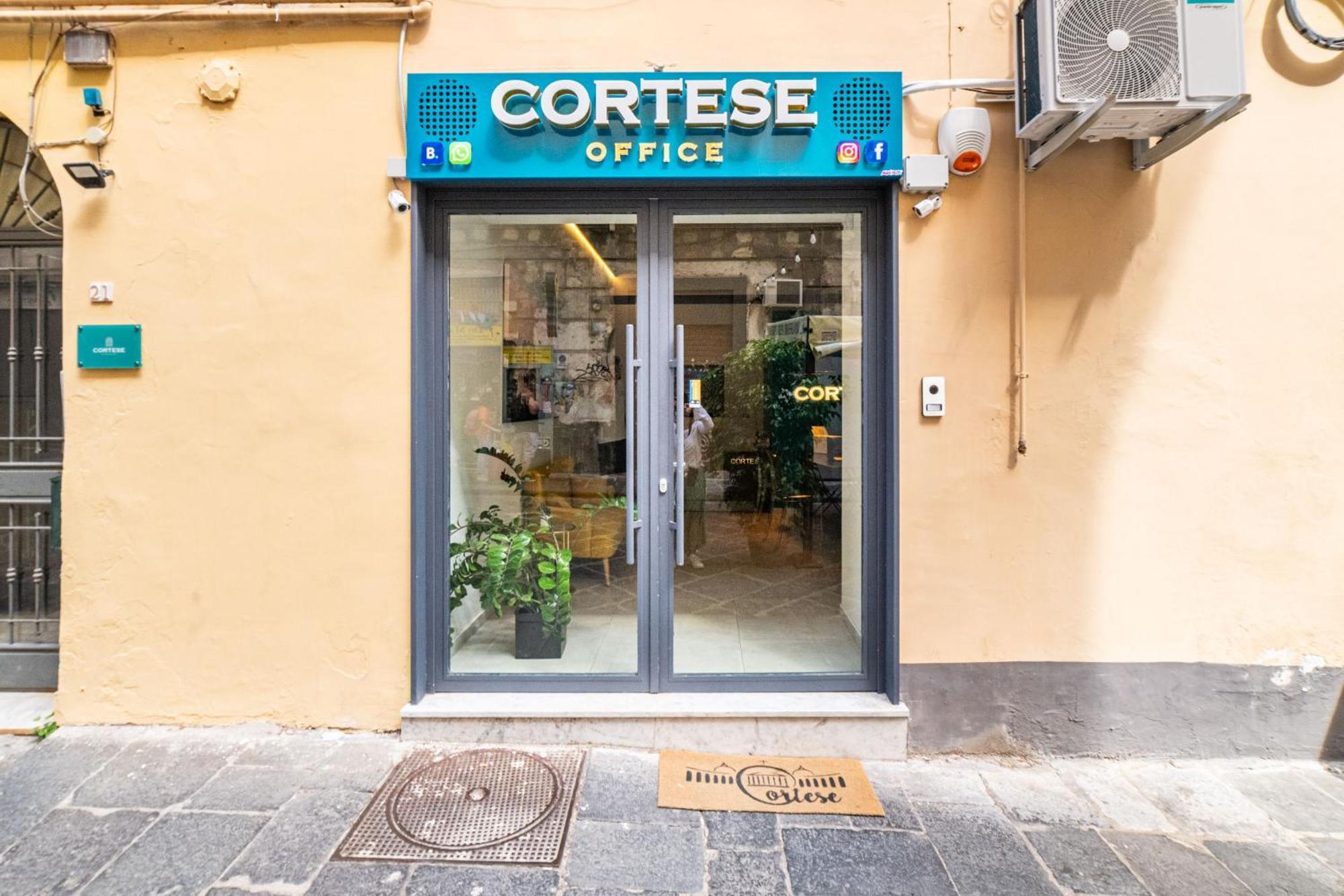 Cortese Suite Неаполь Экстерьер фото