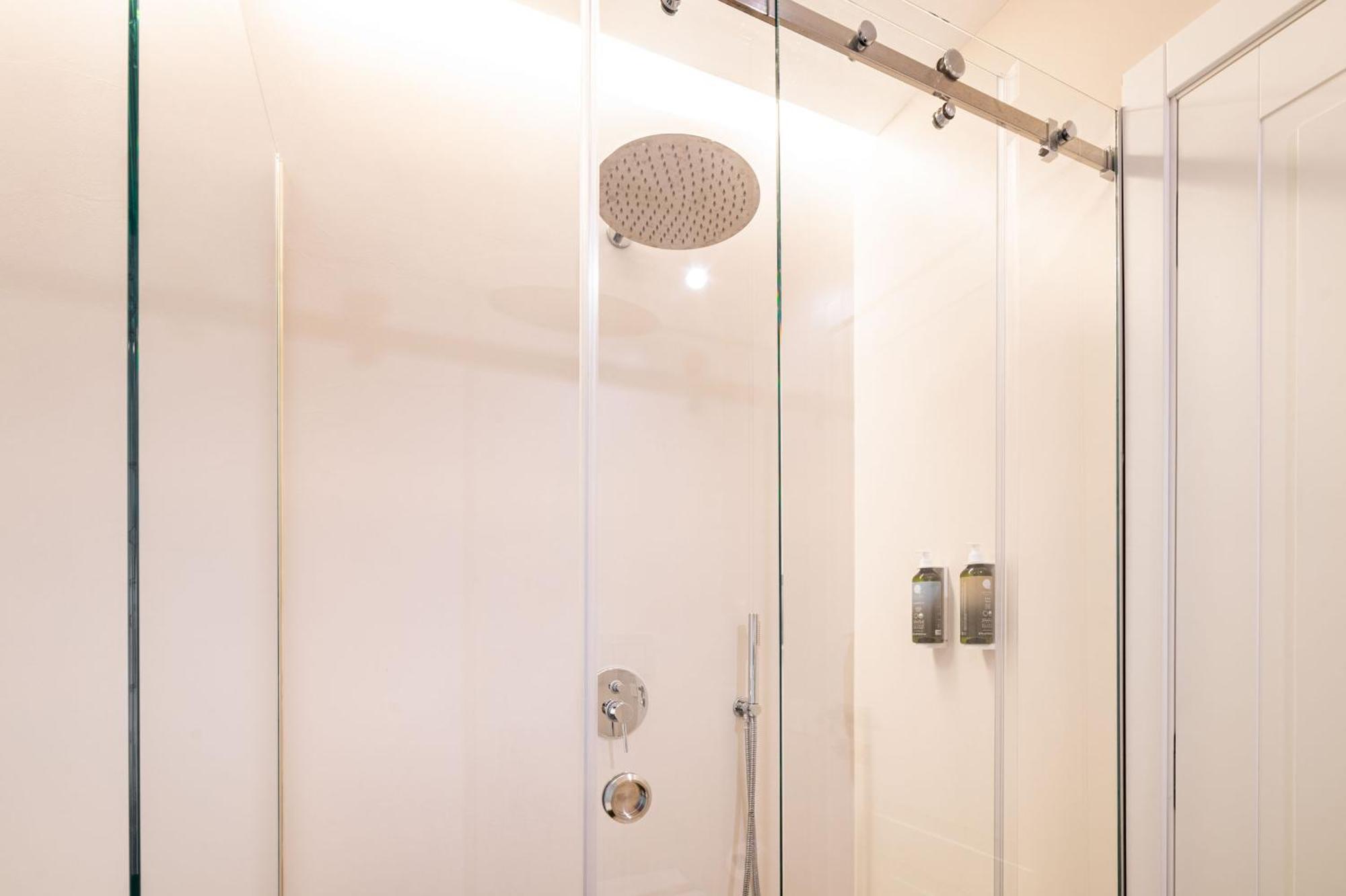 Cortese Suite Неаполь Экстерьер фото