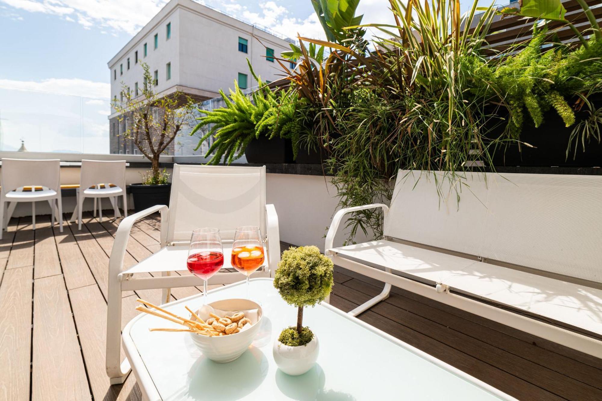 Cortese Suite Неаполь Экстерьер фото